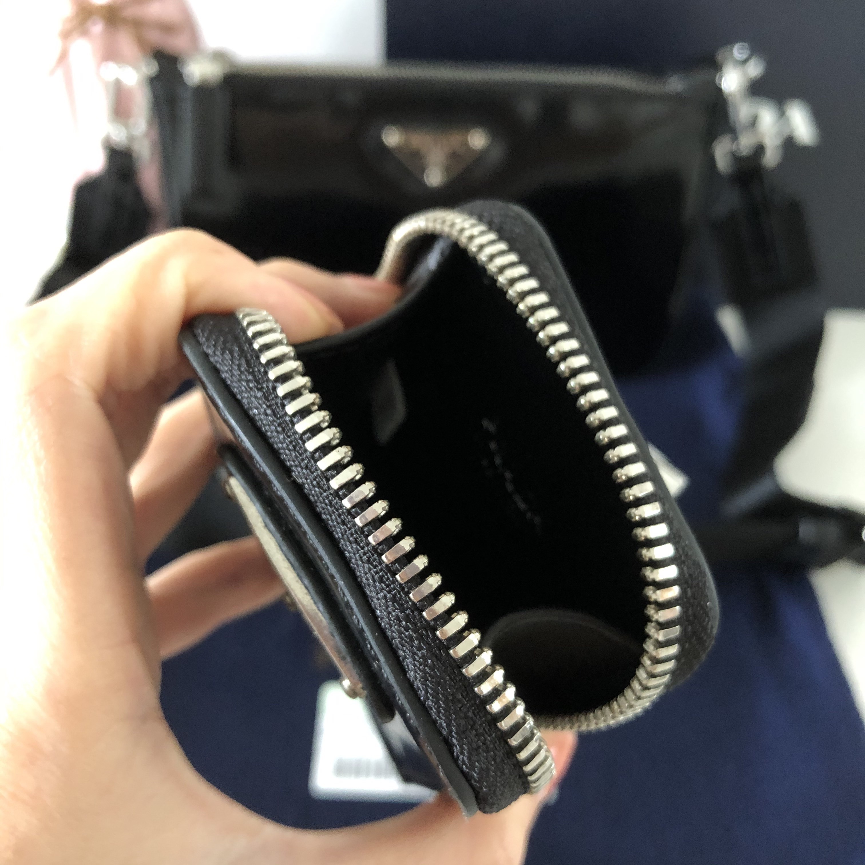 프라다 크로스백